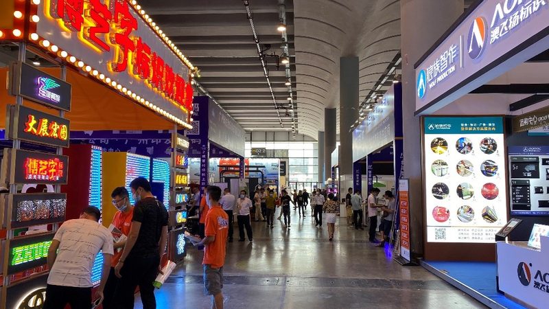 学校门口招牌尺寸标准解析：尺寸、材质与规范详解