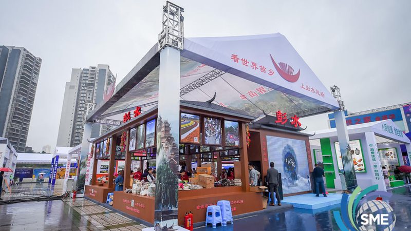 户外广告安装师傅收费标准揭秘：揭秘行业定价之谜**
